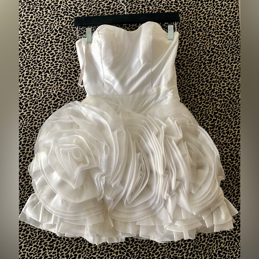 Milano White Dress with Rosette Skirt